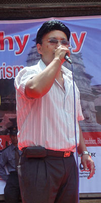 Nepali-song-presented-by-a-popular-artist_400_hoch.jpg